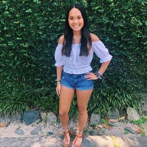 Meet your Posher, Rebeka!